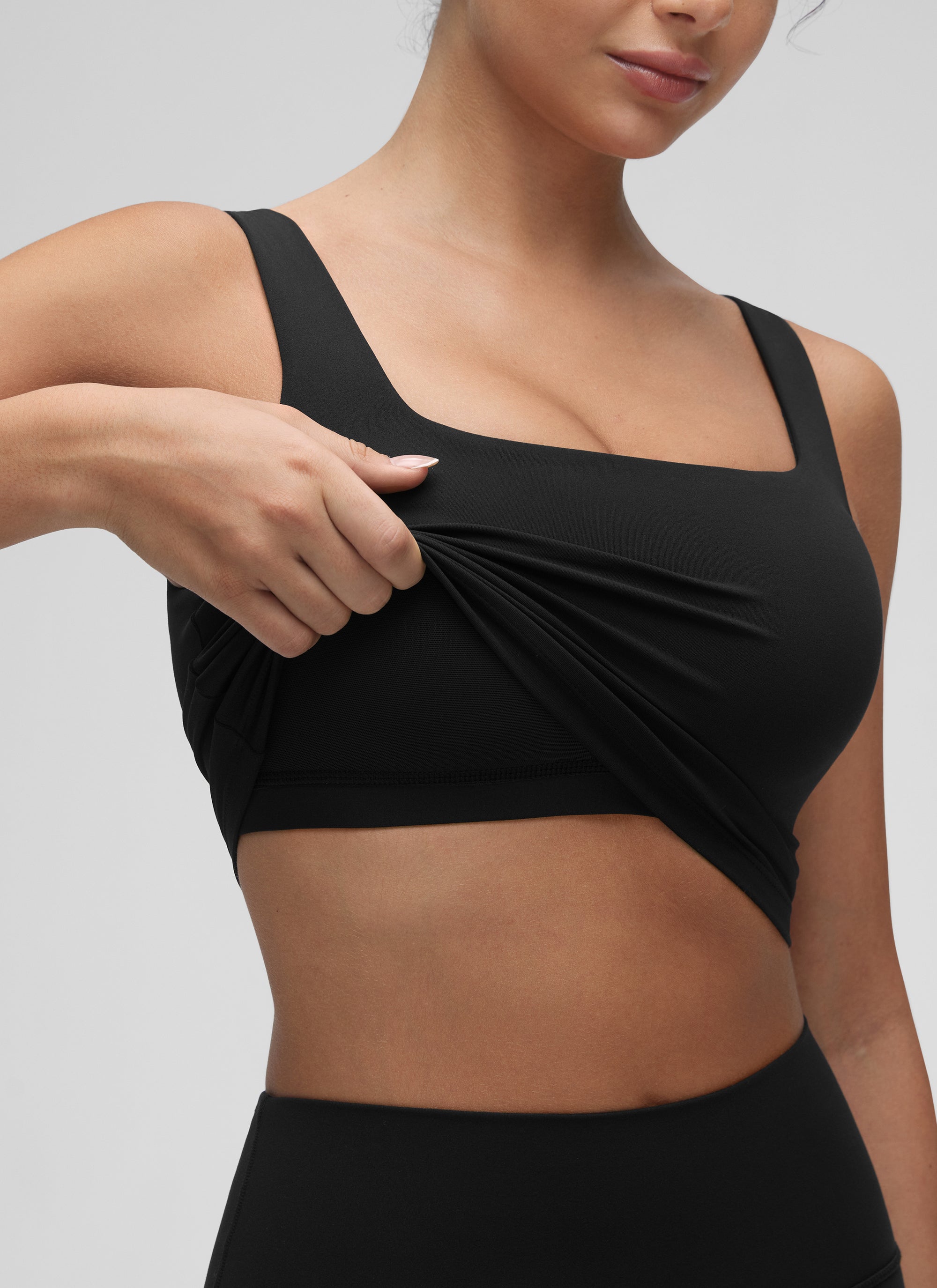 CRZ YOGA Yoga Wanita Impak Rendah Butterluxe Bra Garis Panjang Leher Segi Empat Hitam