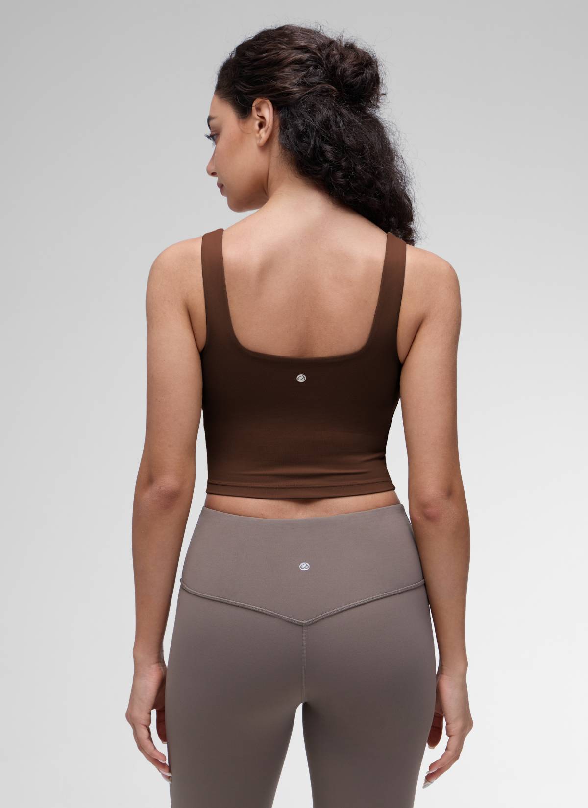 CRZ YOGA Yoga Wanita Impak Rendah Butterluxe Bra Garis Panjang Leher Segiempat Coklat Lava