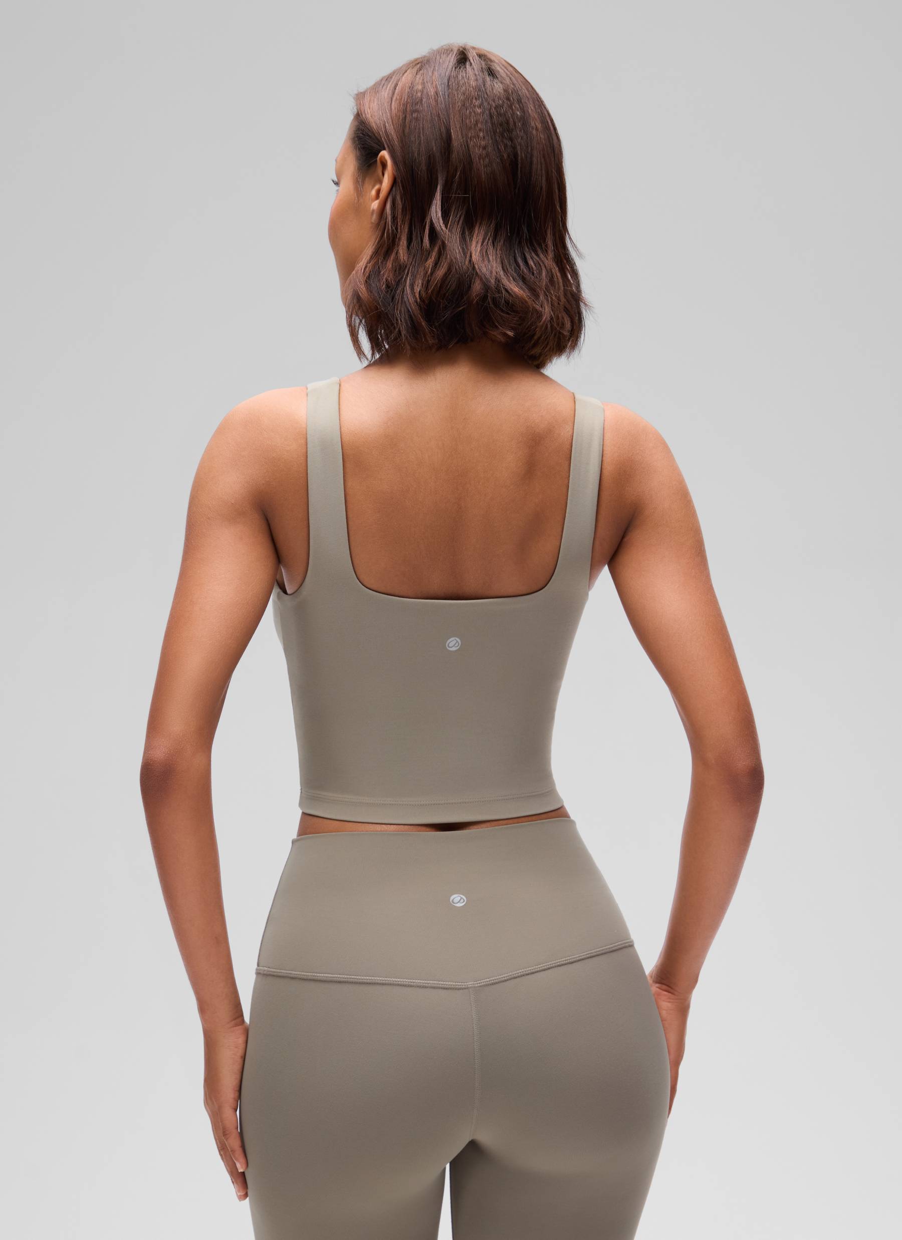 CRZ YOGA Yoga Wanita Impak Rendah Butterluxe Bra Garis Panjang Leher Segi Empat Kelabu Abu Hangat