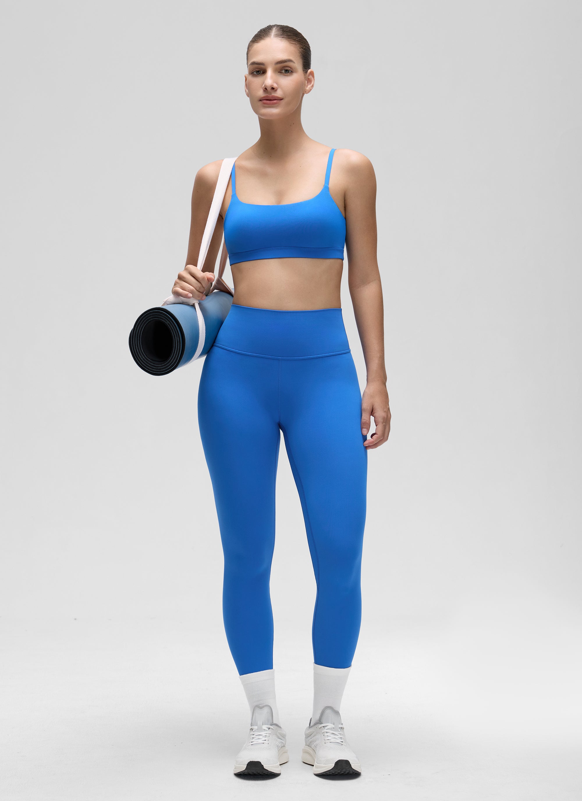 CRZ YOGA Wanita Butterluxe Bra Leher Senduk Tali Spageti Boleh Laras Biru Berkilau