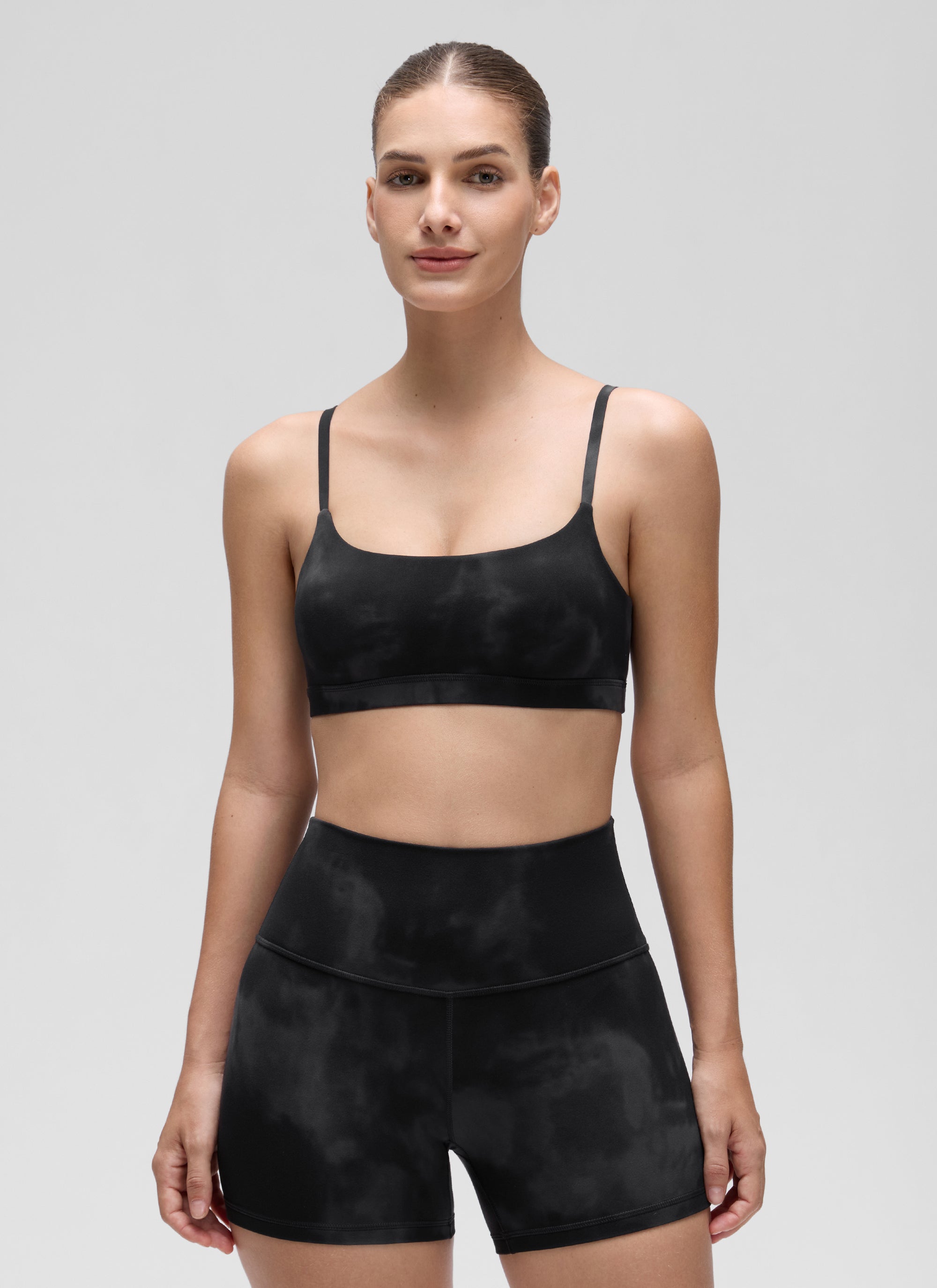 CRZ YOGA Wanita Butterluxe Bra Leher Senduk Tali Spageti Boleh Laras Bunga Pewarna Ikat Hitam