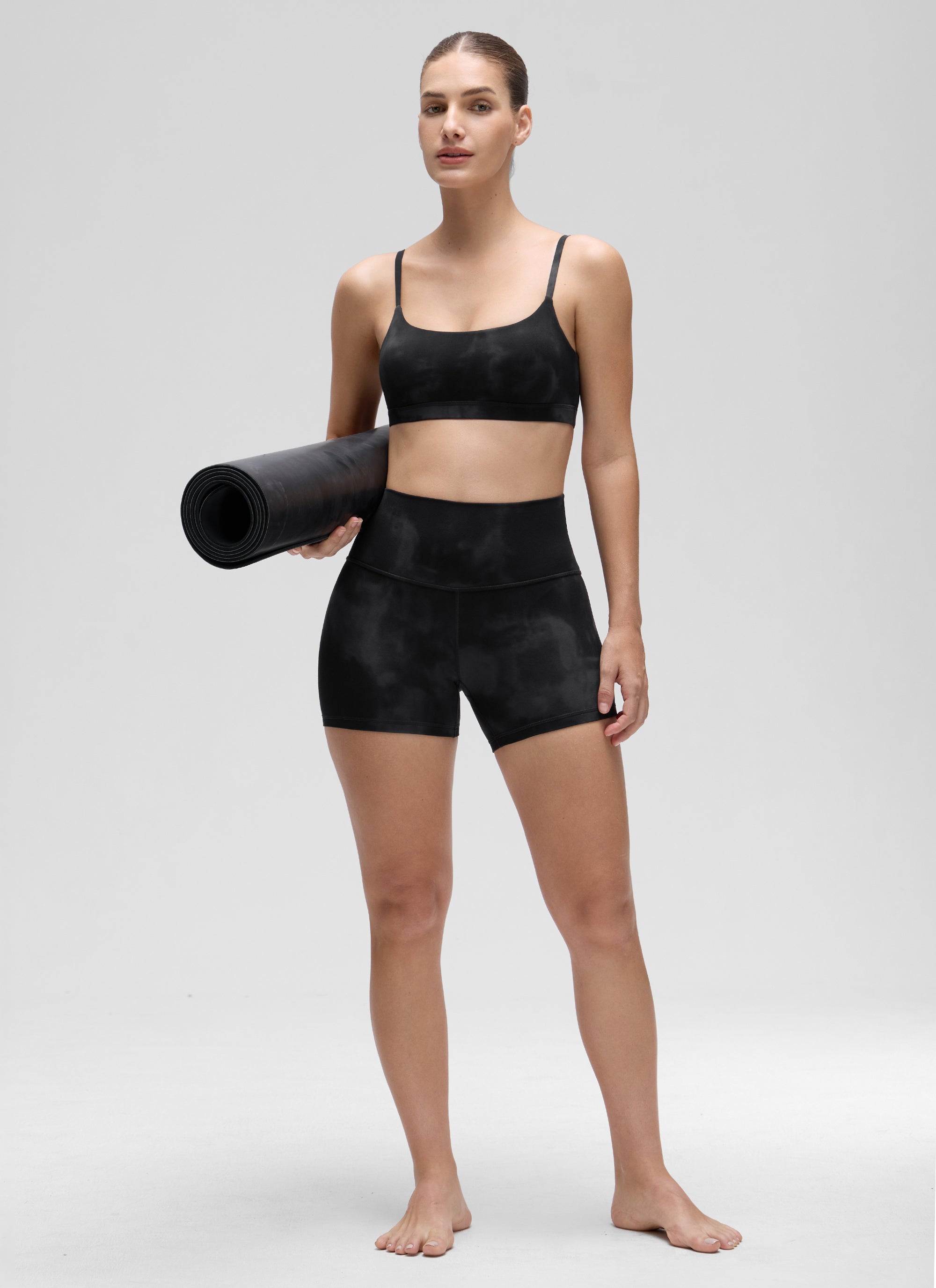 CRZ YOGA Wanita Butterluxe Bra Leher Senduk Tali Spageti Boleh Laras Bunga Pewarna Ikat Hitam