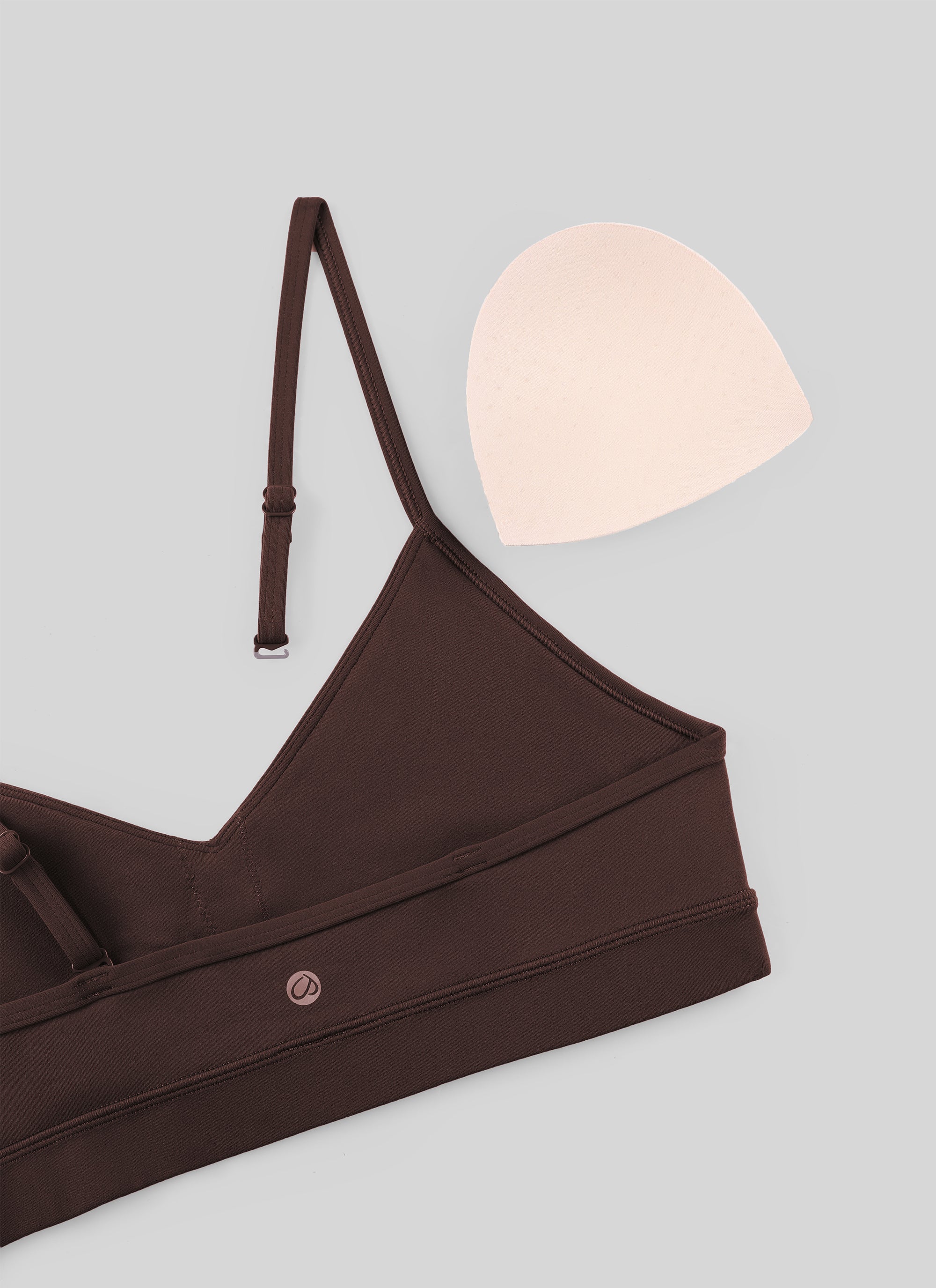 CRZ YOGA Butterluxe Bra Sukan Berlapik Yoga Kamisol Leher V Wanita Coklat Panas Fudge