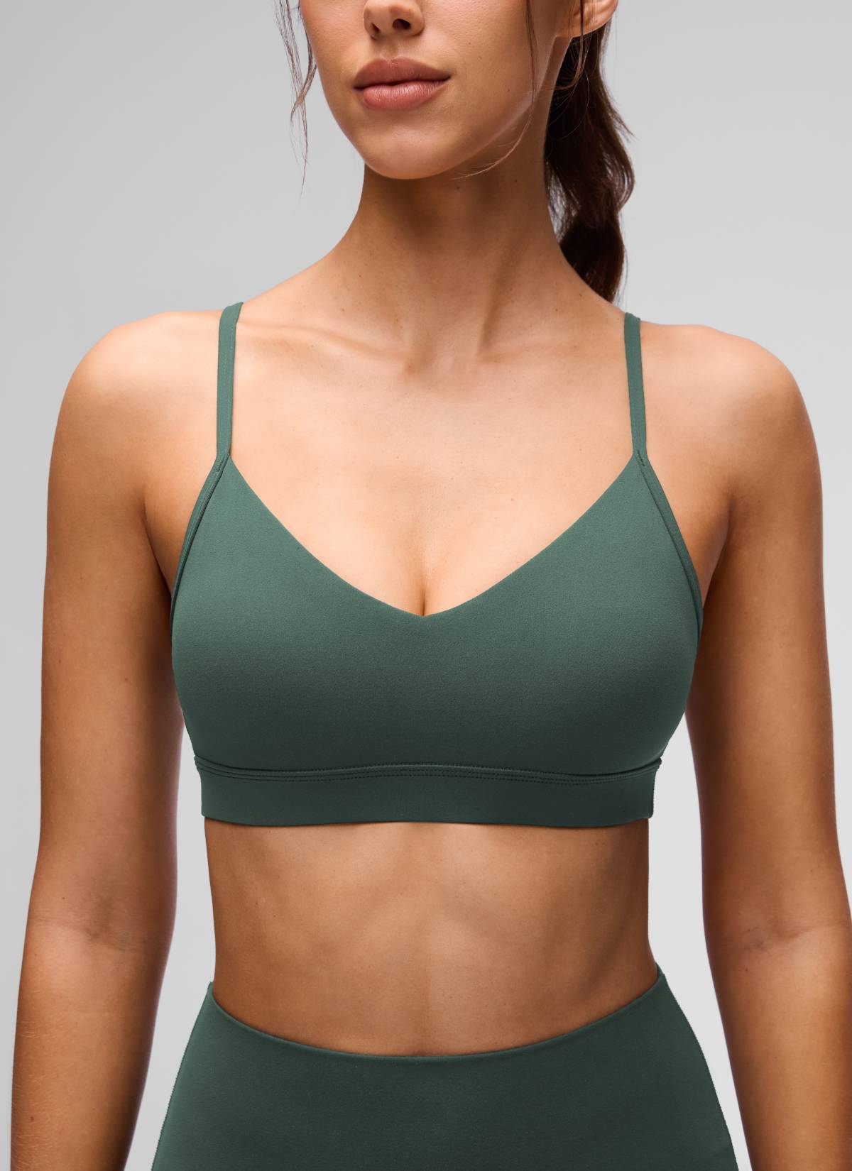 CRZ YOGA Butterluxe Bra Sukan Berlapik Yoga Kamisol Leher V Wanita Hijau Hutan Gelap