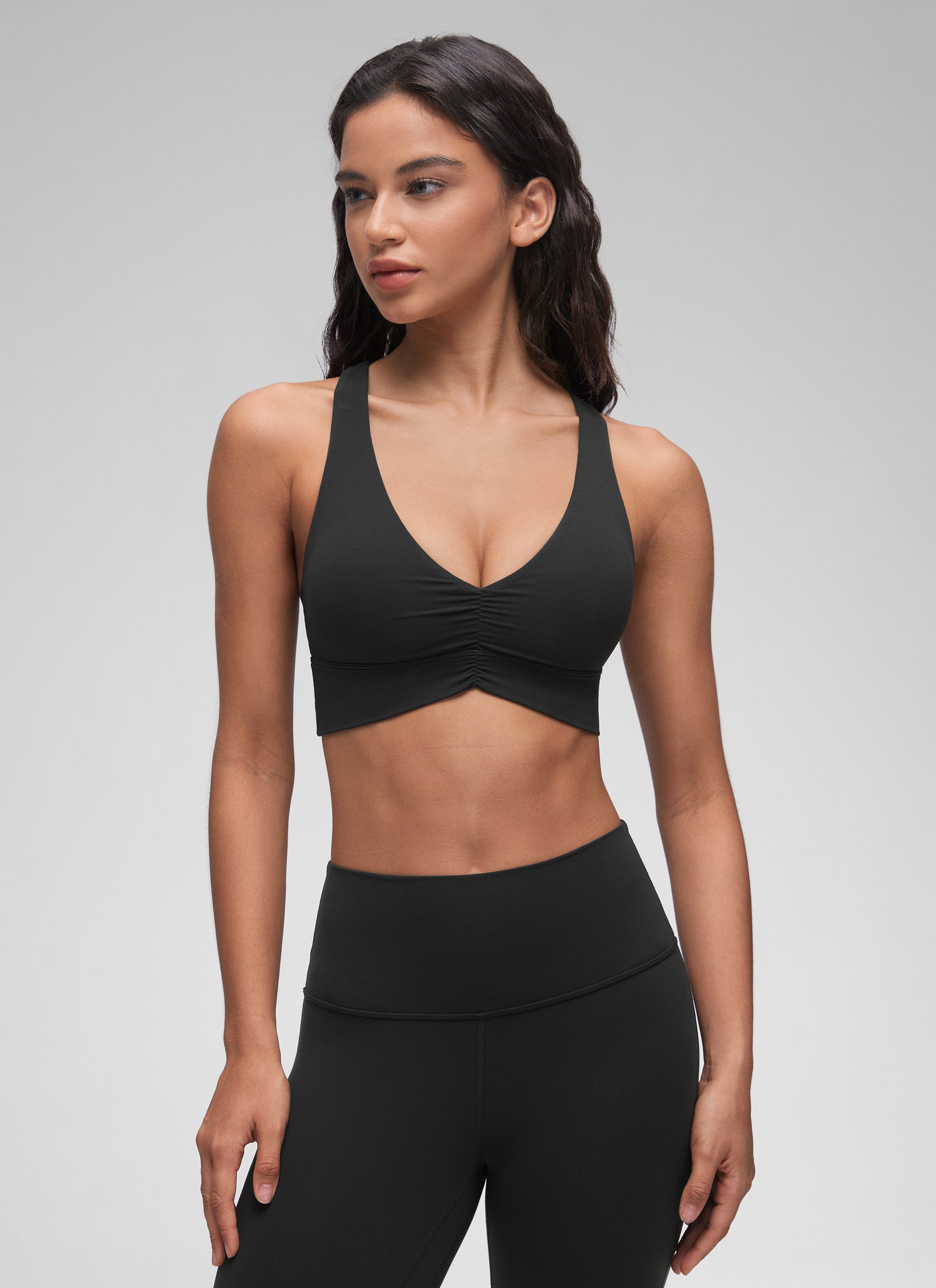 Sokongan Ringan Wanita CRZ YOGA Butterluxe Bra Yoga Berlubang Leher V Hitam