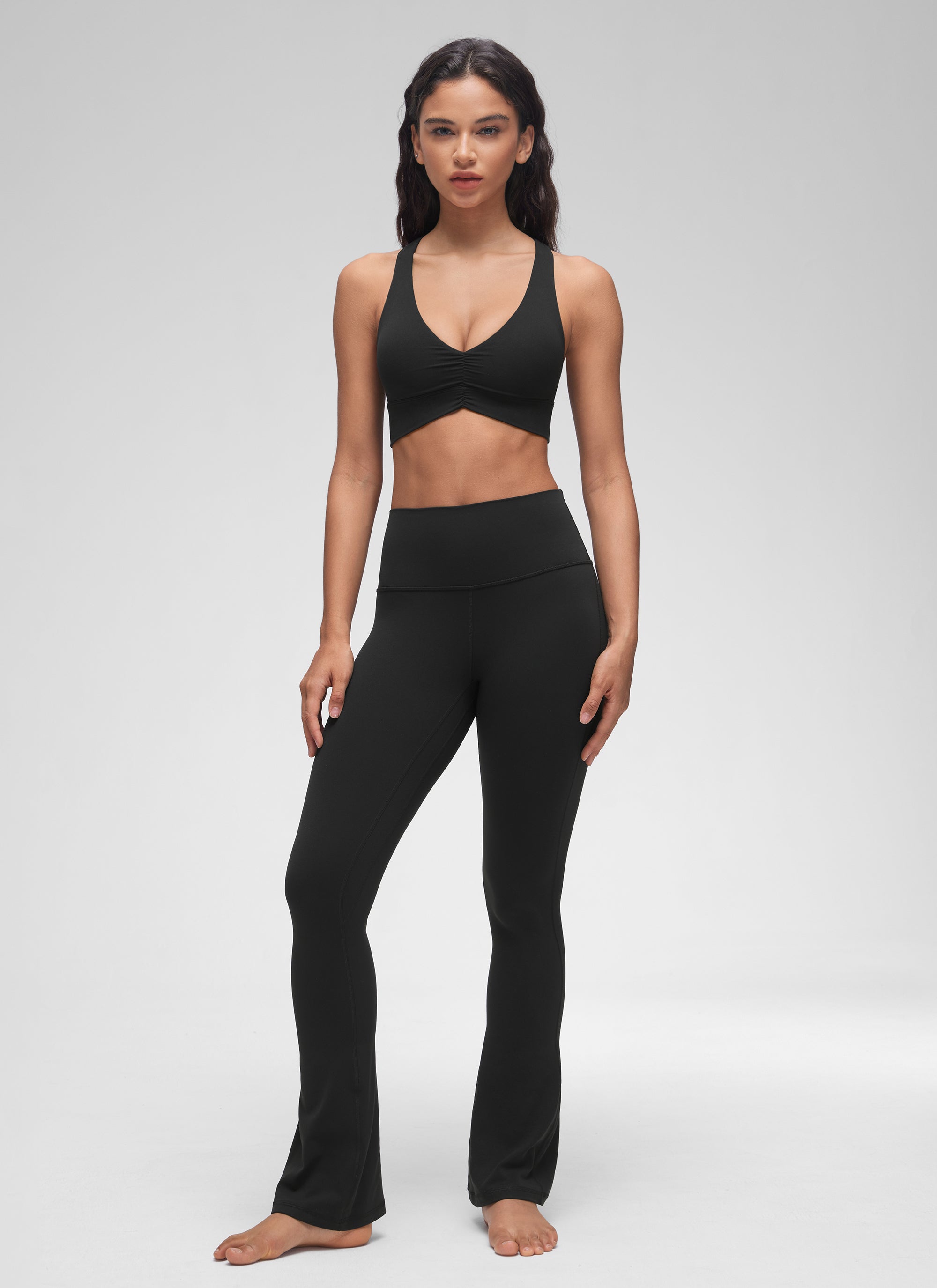 Sokongan Ringan Wanita CRZ YOGA Butterluxe Bra Yoga Berlubang Leher V Hitam