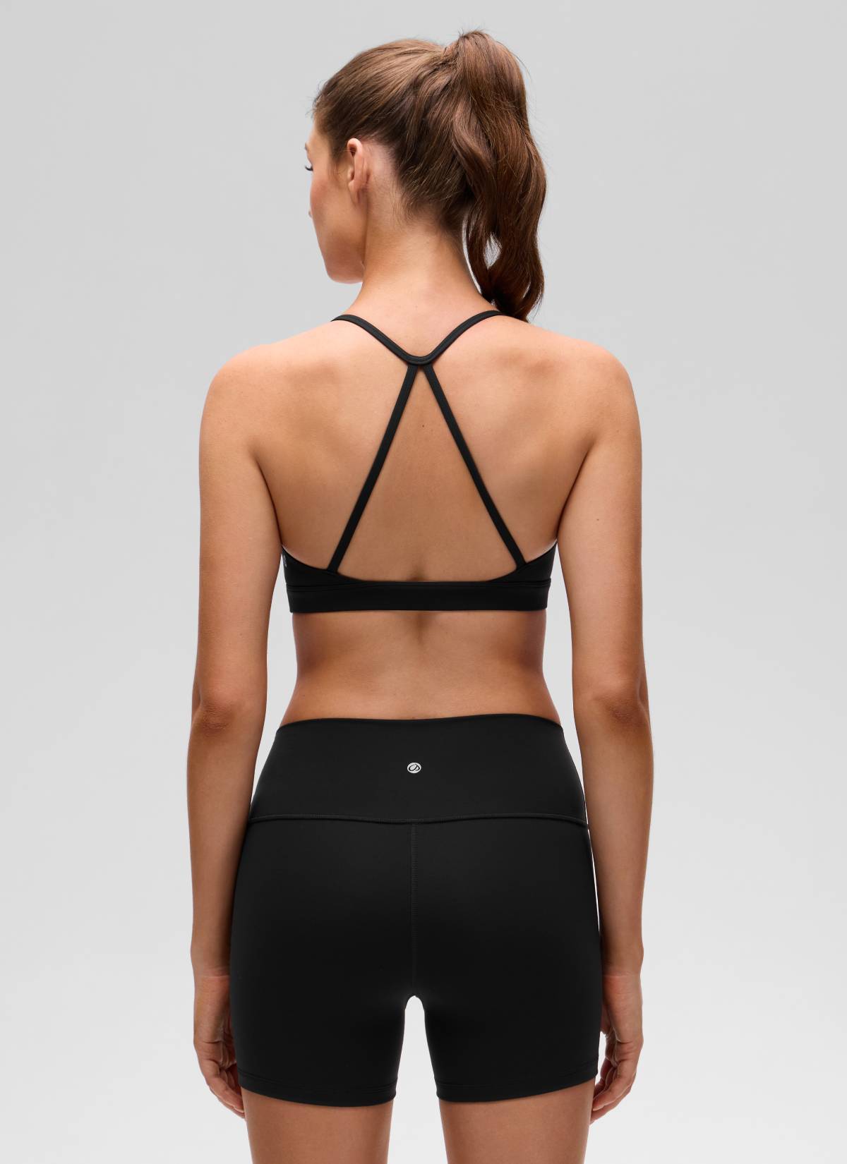 CRZ YOGA Wanita Butterluxe Bra Sukan Yoga Scoop Neck Cross Back Hitam