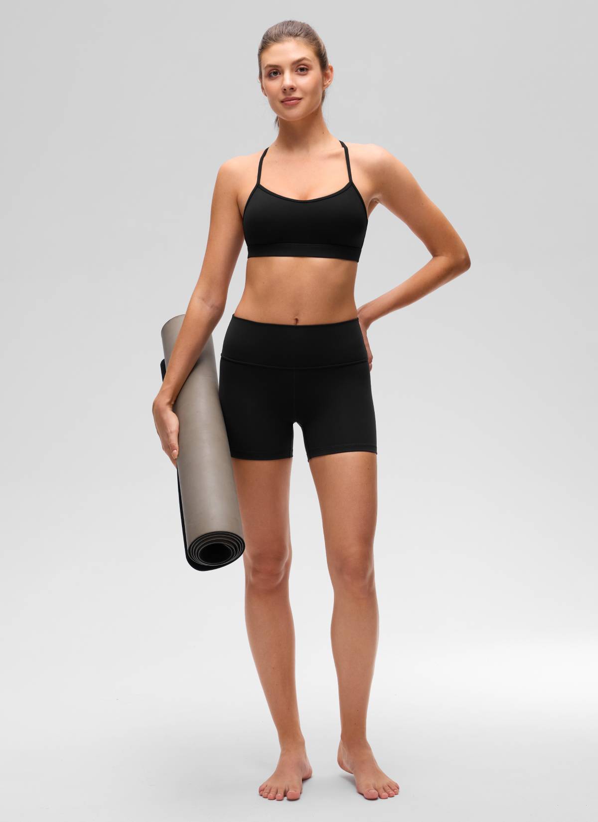CRZ YOGA Wanita Butterluxe Bra Sukan Yoga Scoop Neck Cross Back Hitam