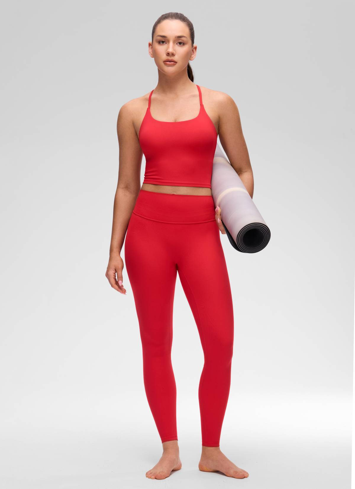 CRZ YOGA Wanita Butterluxe Bra Terbina Dalam Berpintal Leher U Bersilang Belakang Bertali Panjang Aurora Merah