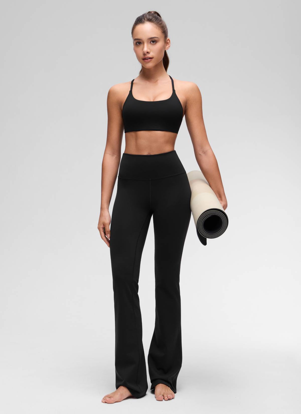 CRZ YOGA Wanita Butterluxe Bra Sukan Yoga Scoop Neck Twist Cross Back Hitam