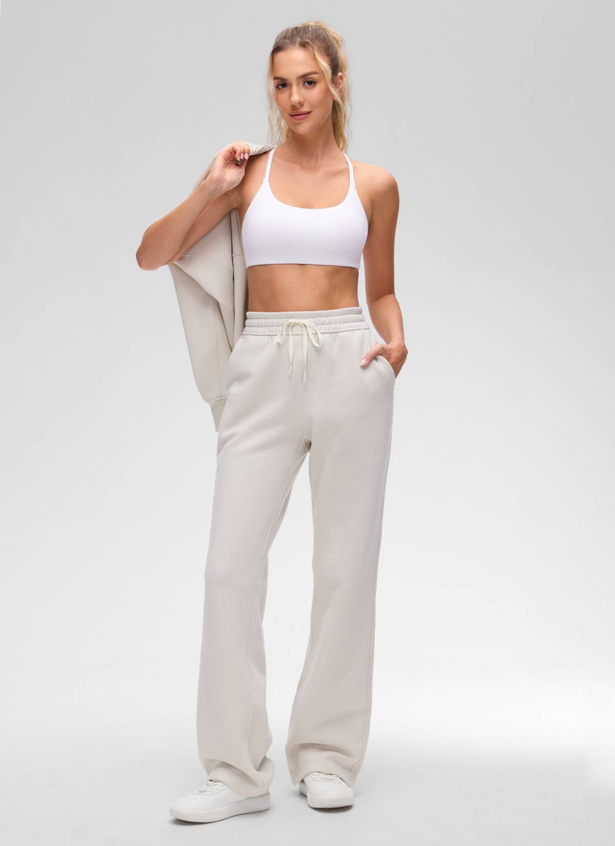 CRZ YOGA Wanita Butterluxe Bra Sukan Yoga Scoop Neck Twist Cross Back Putih