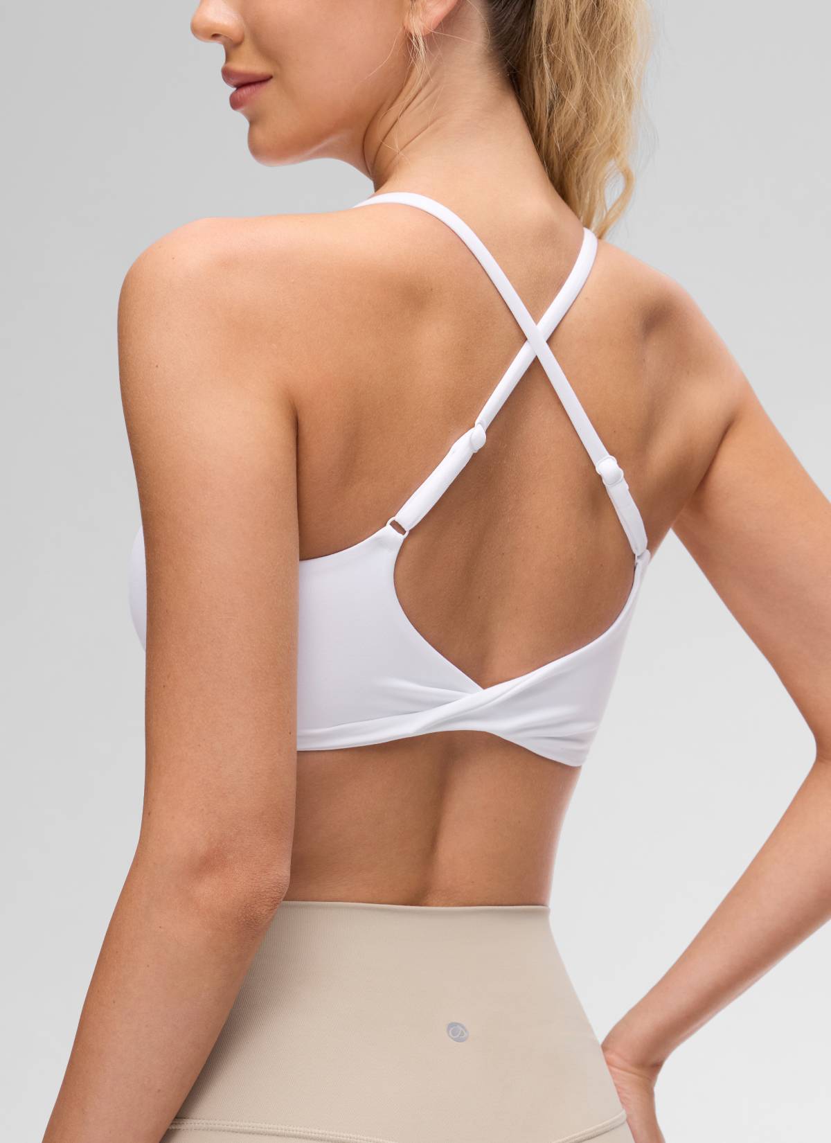 CRZ YOGA Wanita Butterluxe Bra Sukan Yoga Scoop Neck Twist Cross Back Putih