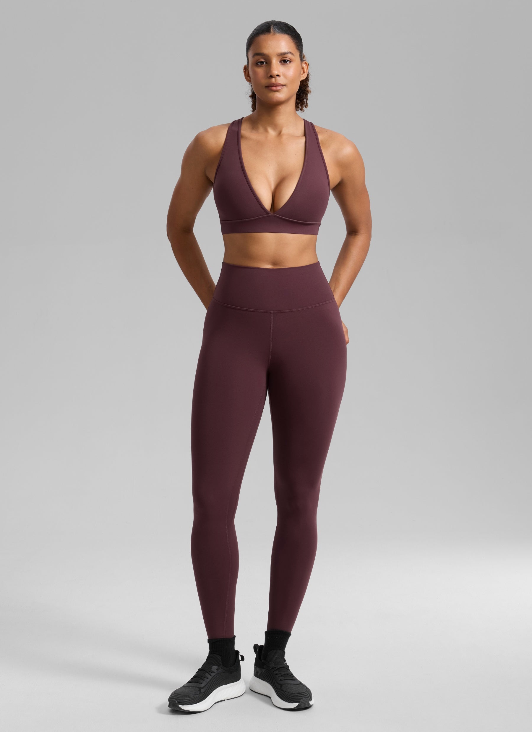 Bra Sukan Butterlift® Senaman CRZ YOGA Wanita Leher V Dalam Silang Belakang Berwarna Plum Masak