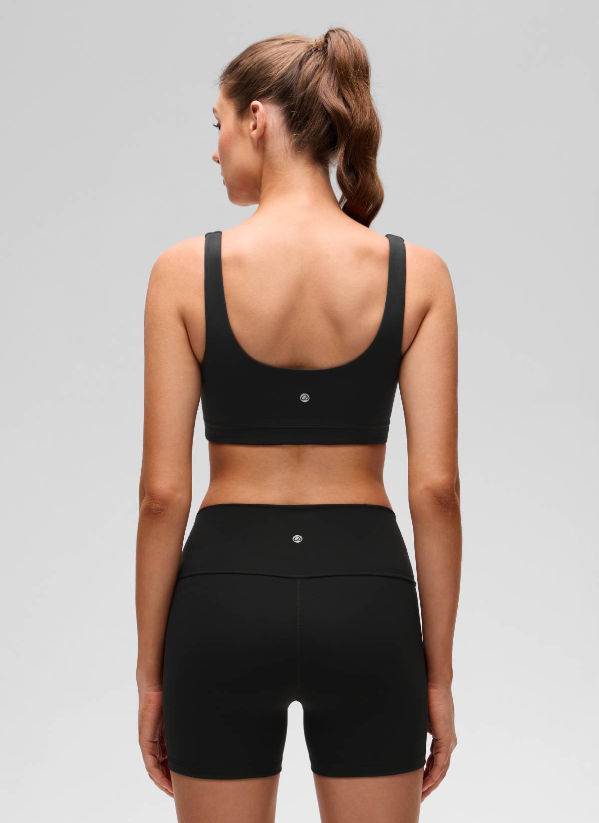 CRZ YOGA Wanita Butterluxe Bra Sukan Belakang Yoga U Sokongan Cahaya Hitam