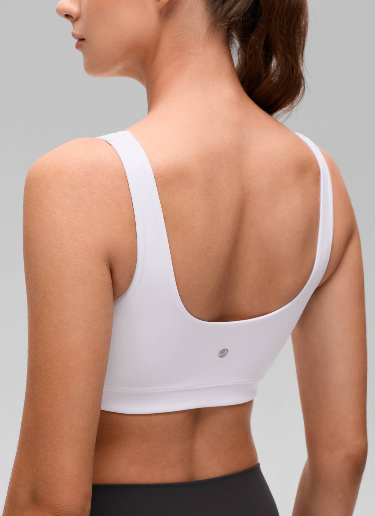 CRZ YOGA Wanita Butterluxe Bra Sukan Belakang Yoga U Sokongan Cahaya Putih