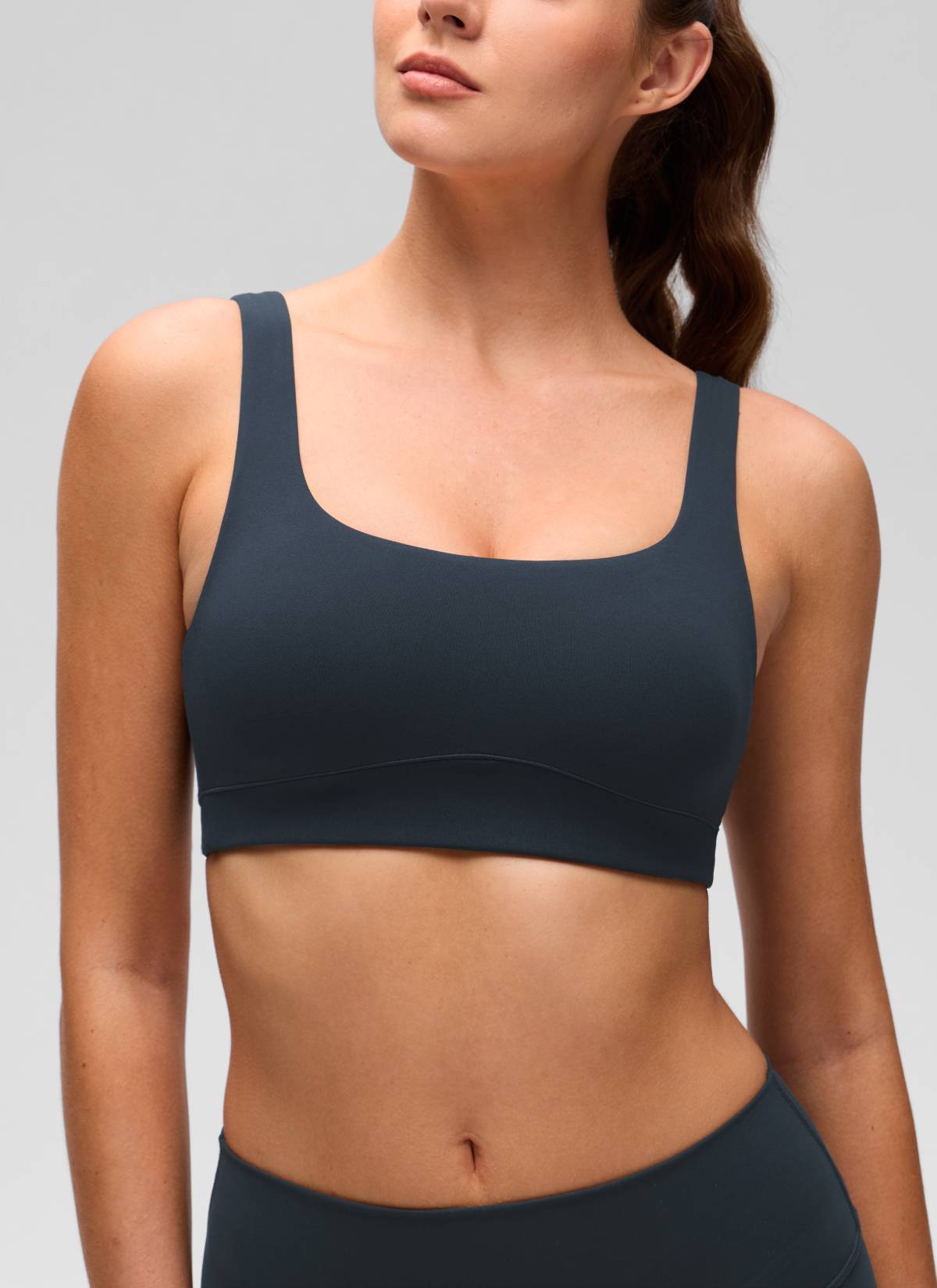 CRZ YOGA Wanita Butterluxe Bra Sukan Belakang Yoga U Sokongan Ringan True Navy