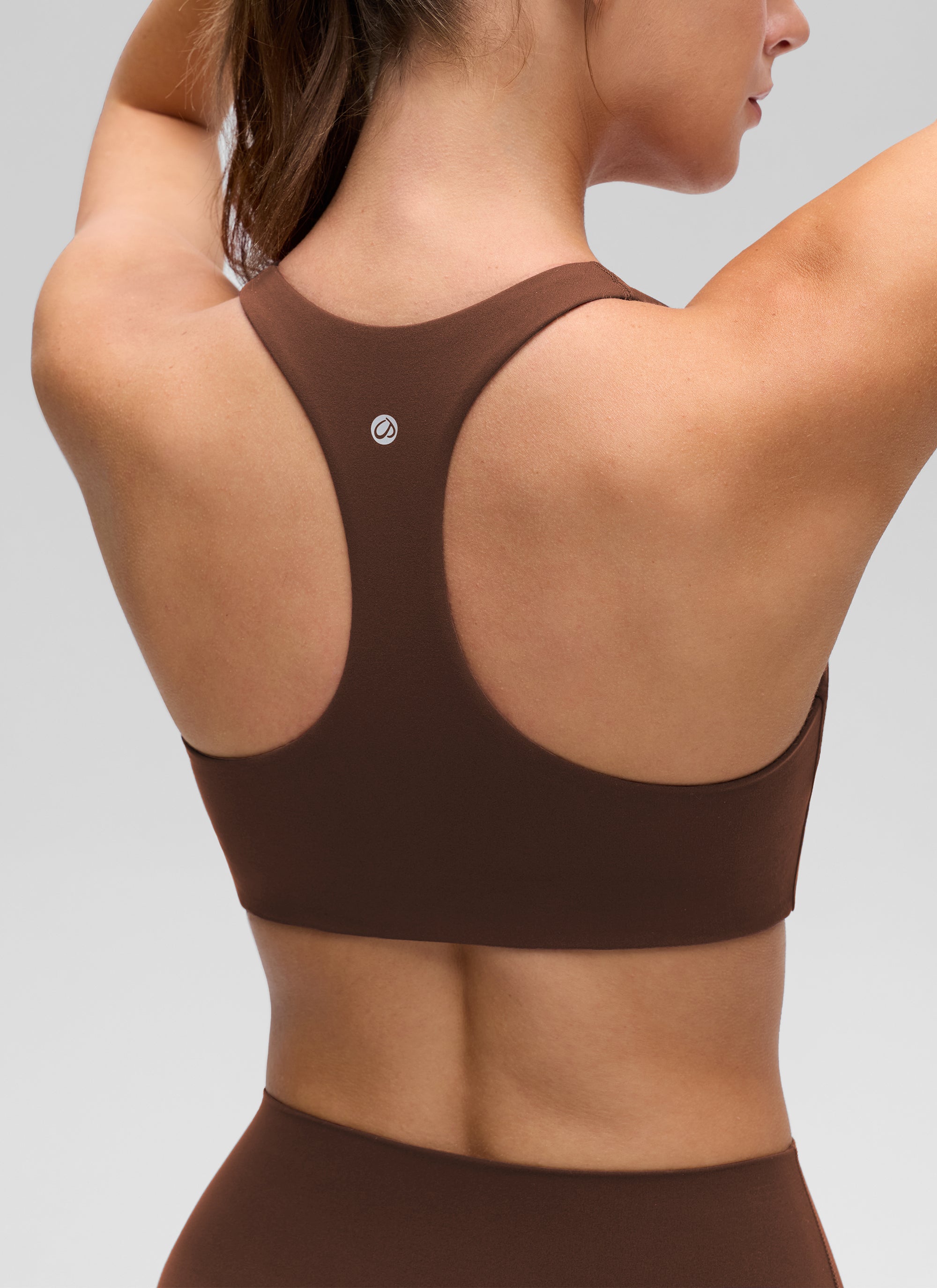 CRZ YOGA Wanita Butterluxe Bra Sukan Yoga V Neck RacerBack Binaan Dalam Coklat Lava