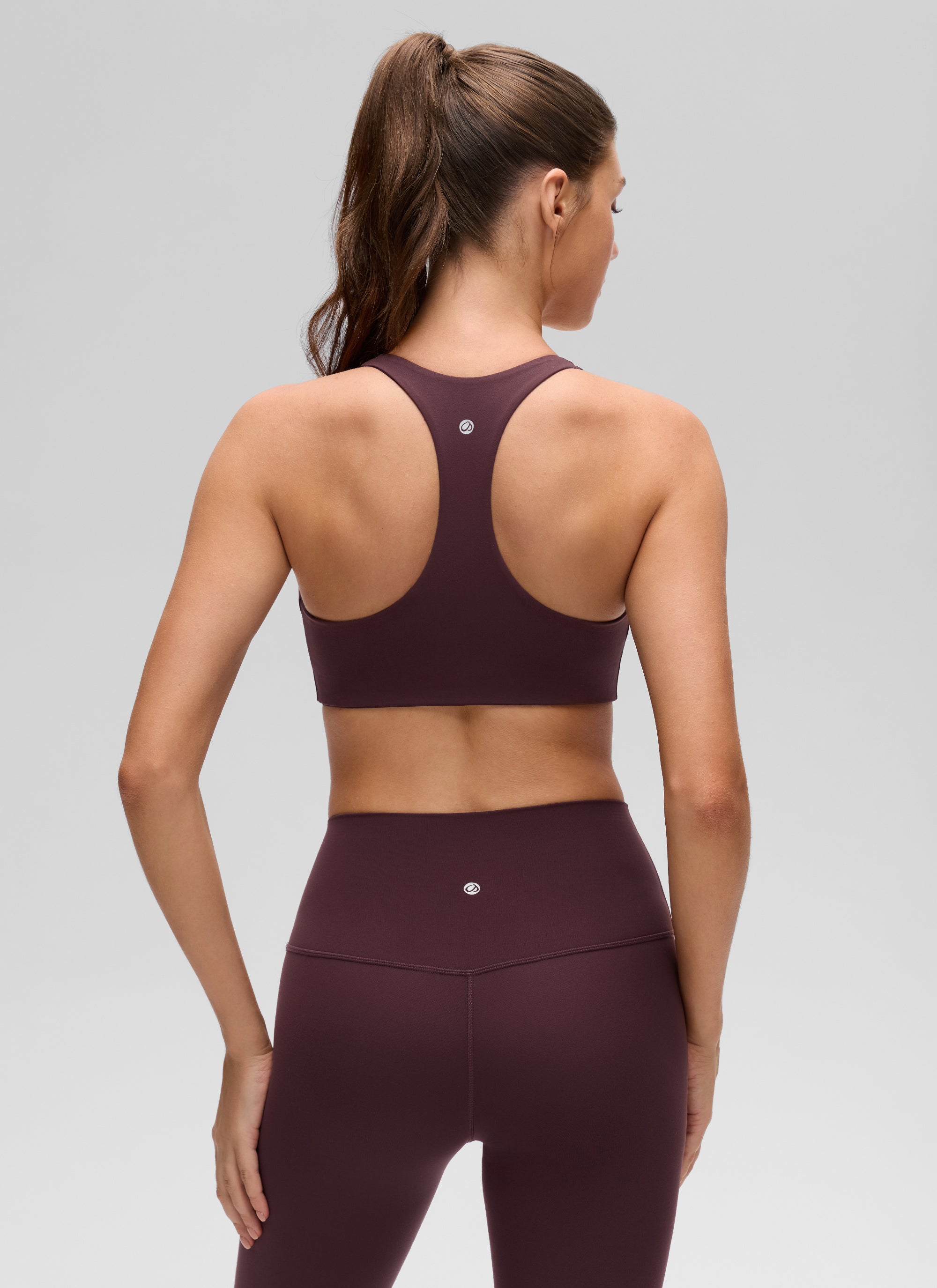 CRZ YOGA Wanita Butterluxe Bra Sukan Yoga V Neck RacerBack Bina Dalam Plum Masak
