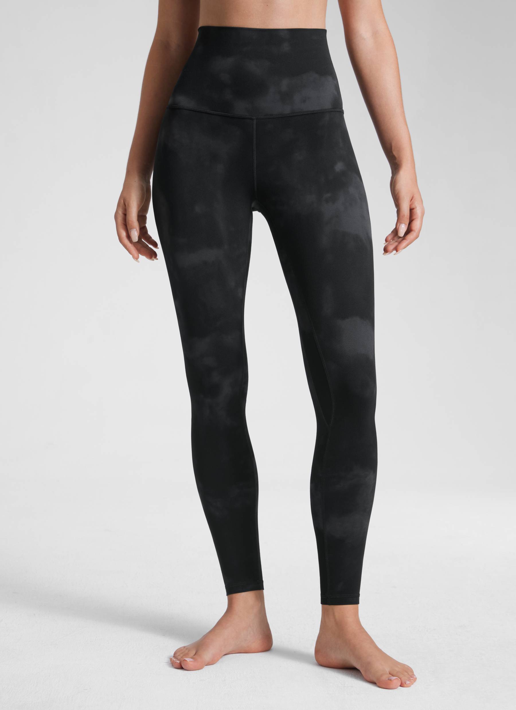 CRZ YOGA Yoga Wanita Pinggang Super Tinggi Butterluxe Legging Yoga 28'' Bunga Pewarna Hitam Ikat