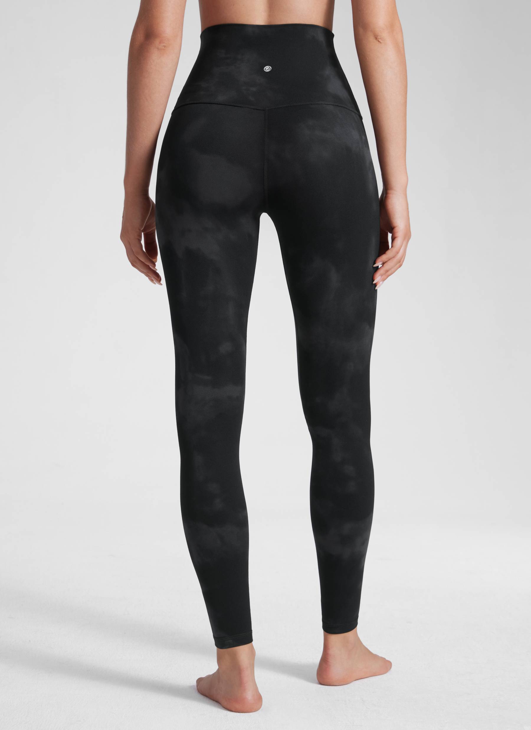 CRZ YOGA Yoga Wanita Pinggang Super Tinggi Butterluxe Legging Yoga 28'' Bunga Pewarna Hitam Ikat