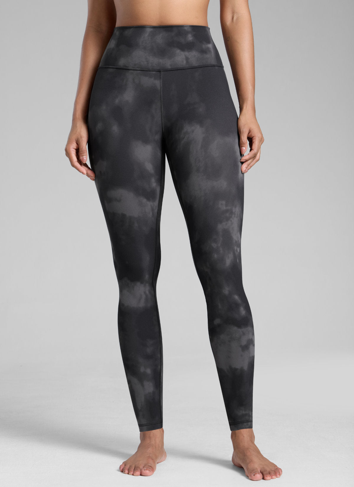 Senaman Tinggi CRZ YOGA Wanita Butterlift Legging Yoga 28'' Bunga Pewarna Ikat Kelabu