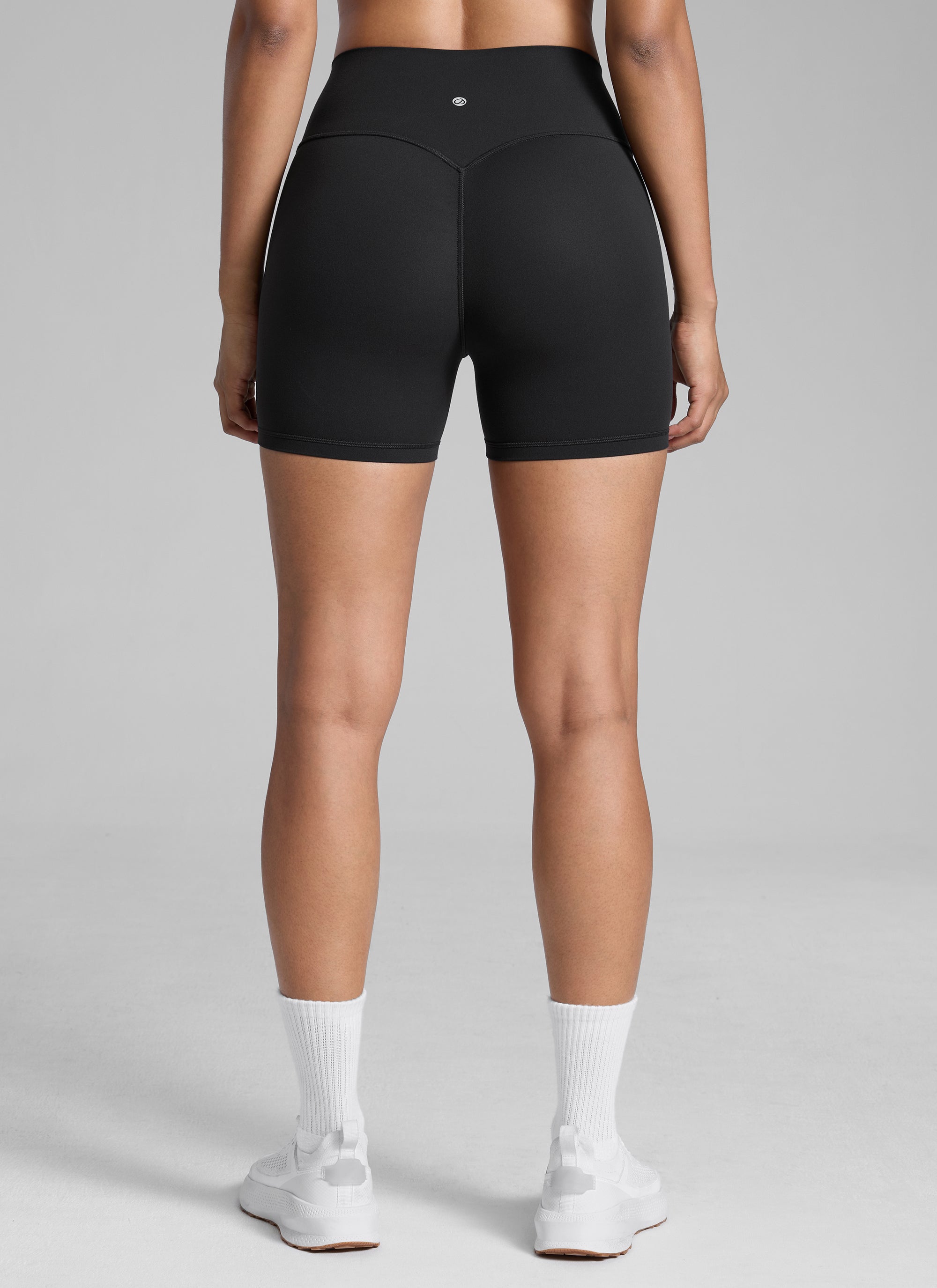 CRZ YOGA Wanita Butterlift Seluar Pendek Biker Senaman Atletik Scrunch Butt Hitam