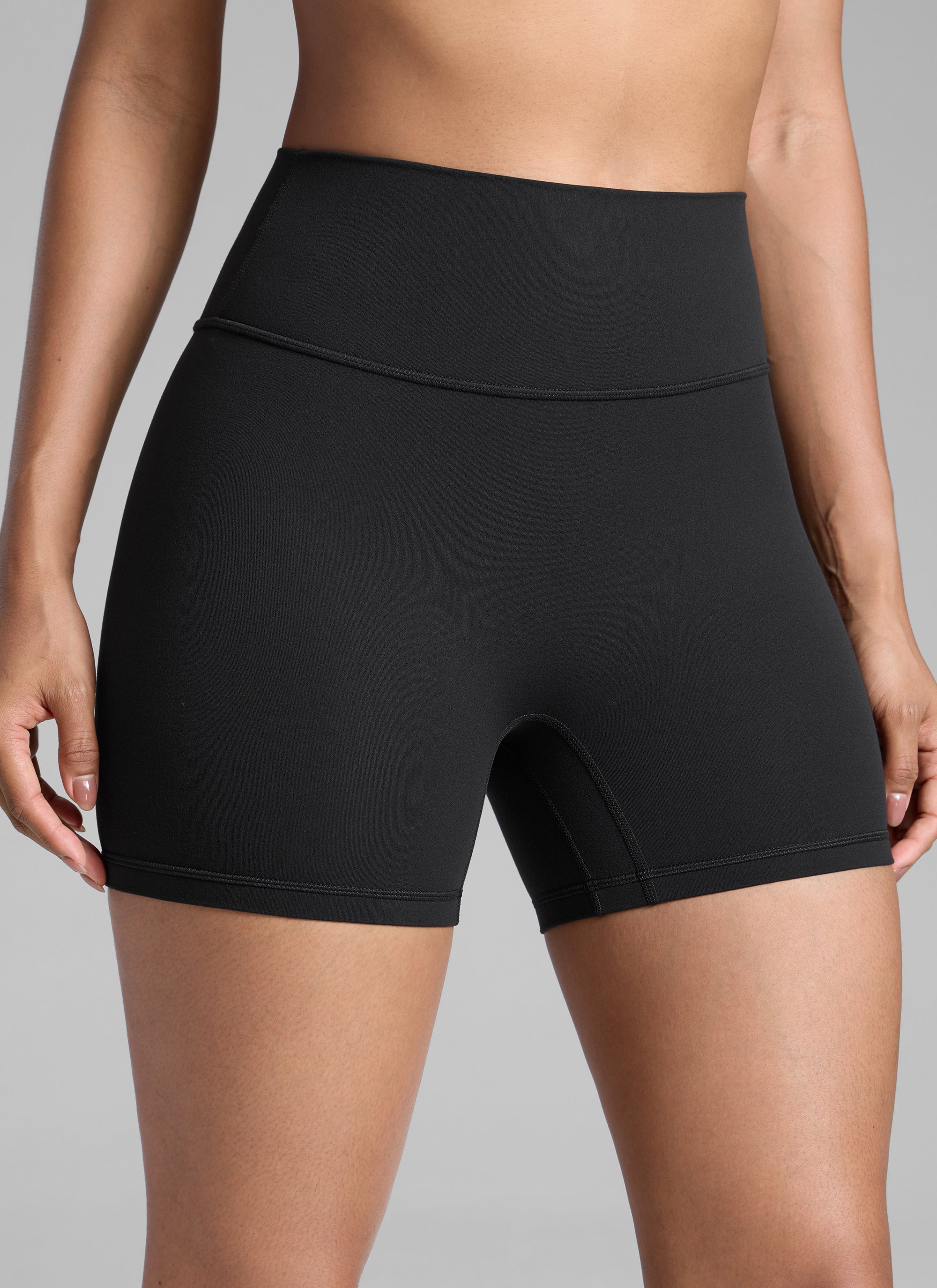 CRZ YOGA Wanita Butterlift Seluar Pendek Biker Senaman Atletik Scrunch Butt Hitam