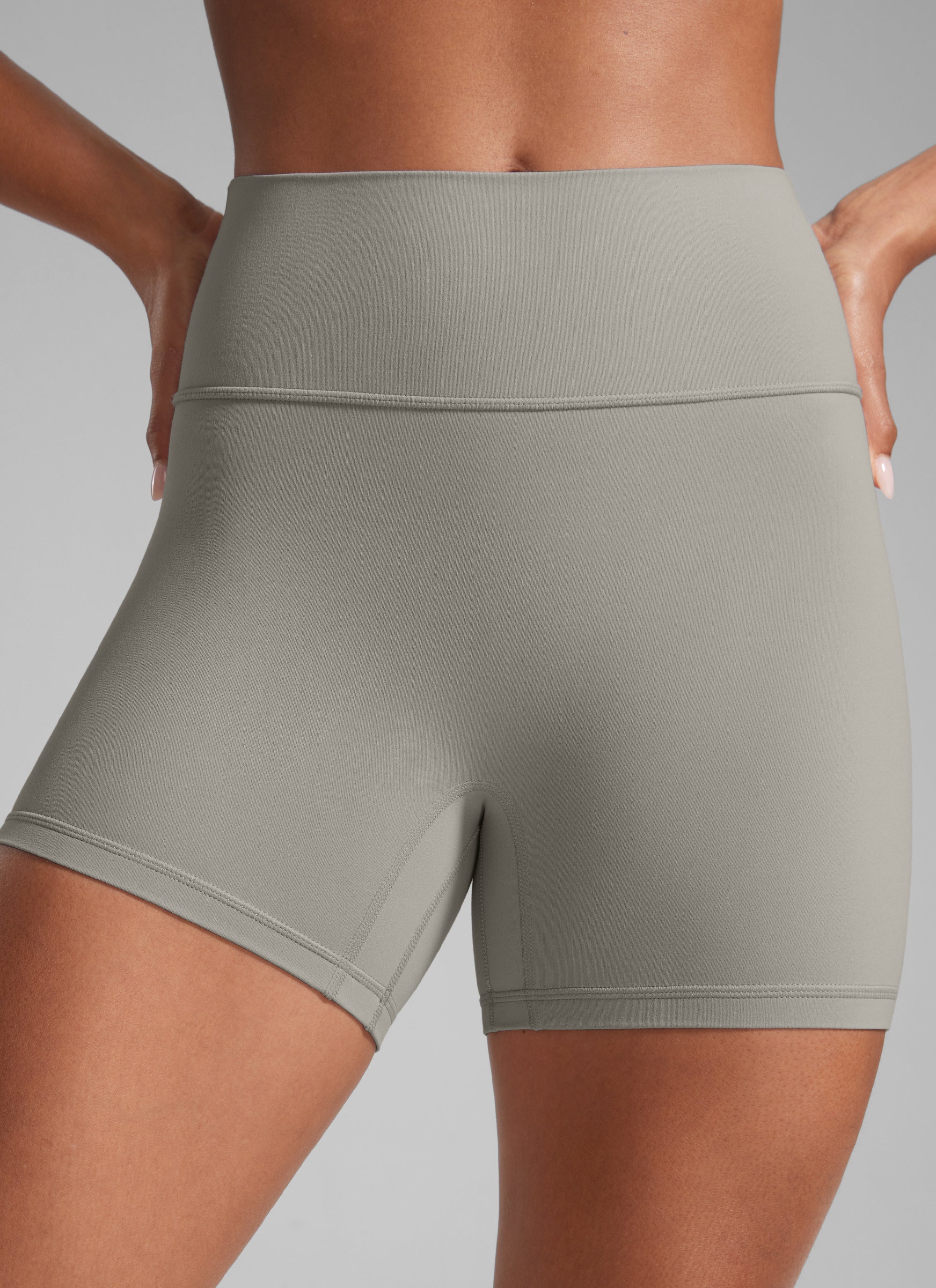 CRZ YOGA Wanita Butterlift Seluar Pendek Biker Senaman Atletik Scrunch Butt Rocky Grey