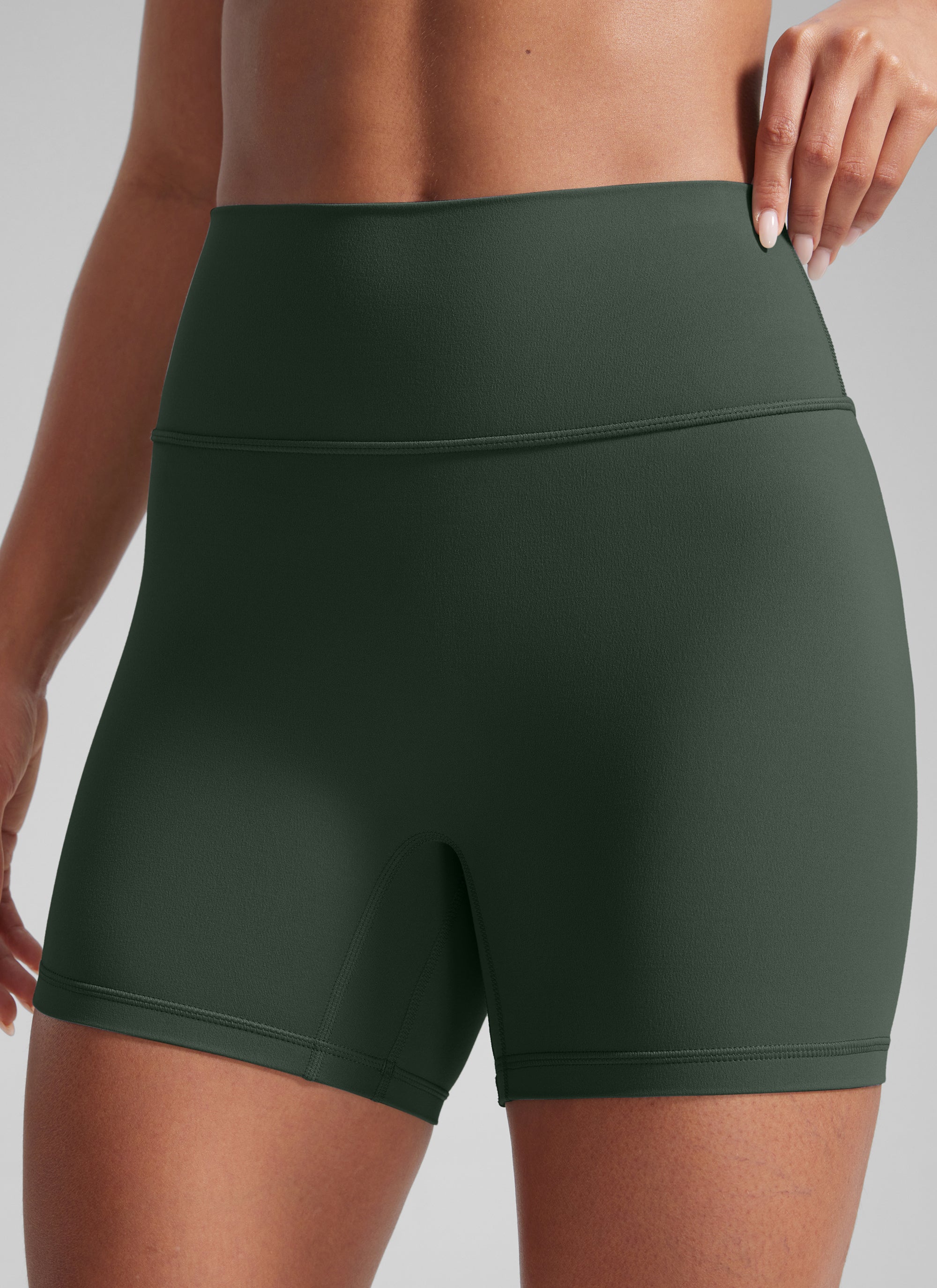 CRZ YOGA Wanita Butterlift Seluar Pendek Biker Senaman Atletik Serut Punggung Legend Green