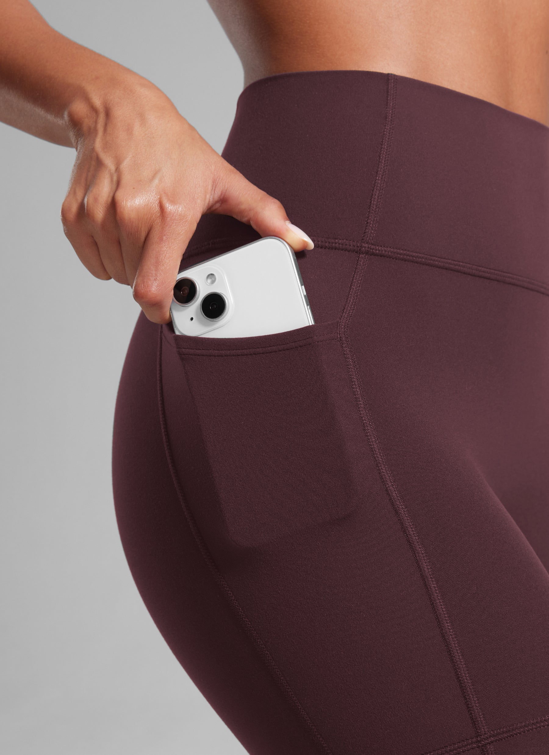 CRZ YOGA Butterlift Seluar Pendek Biker Poket Tanpa Jahitan Depan Wanita Berkerut Punggung 5'' Plum Masak