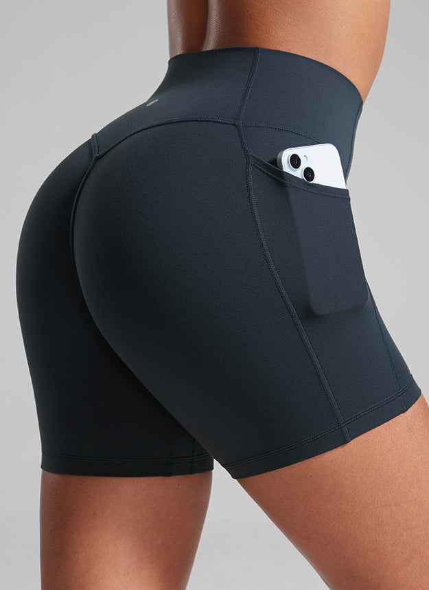 CRZ YOGA Butterlift Seluar Pendek Biker Poket Tanpa Jahitan Depan Wanita 5'' Biru Laut Sejati
