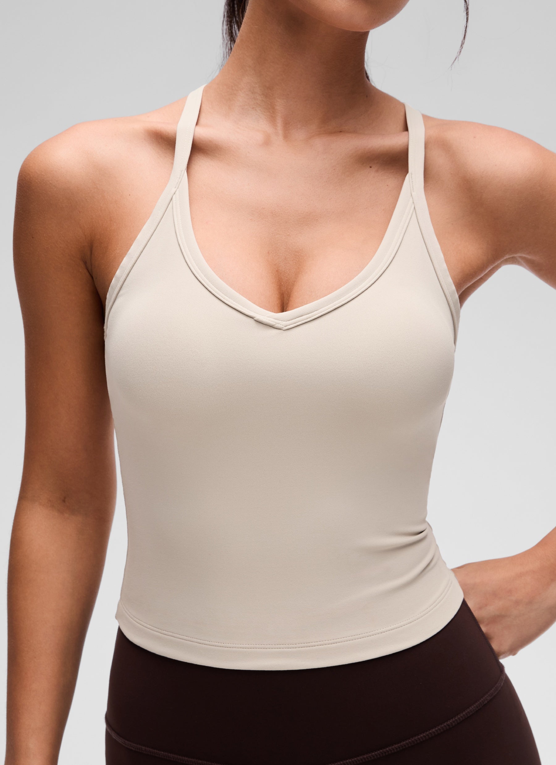 CRZ YOGA Wanita Butterluxe Tank Racerback Leher V Berlapis Dua Lembut Warna Coklat Mojave